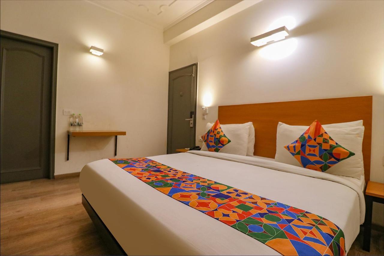 Fabhotel Lord Inn นิวเดลี ภายนอก รูปภาพ