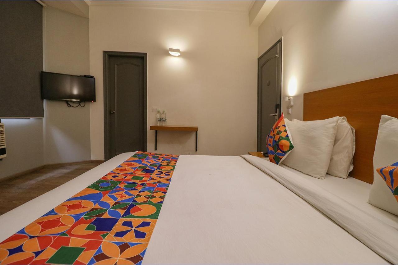 Fabhotel Lord Inn นิวเดลี ภายนอก รูปภาพ