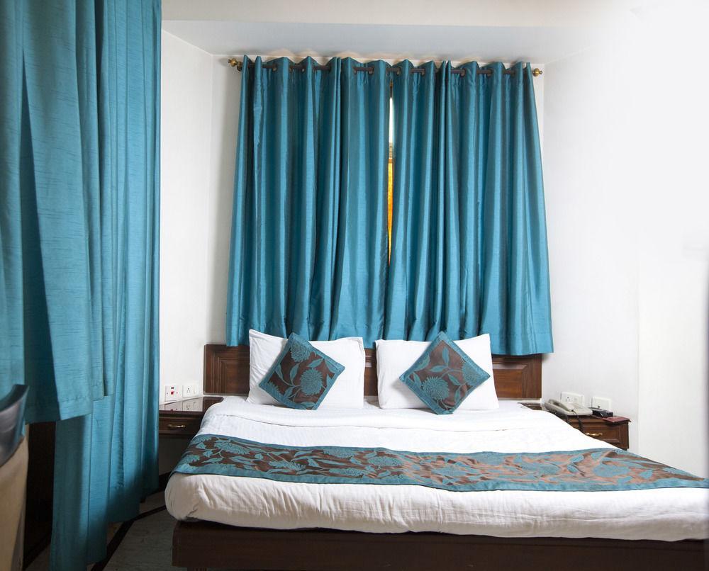 Fabhotel Lord Inn นิวเดลี ภายนอก รูปภาพ