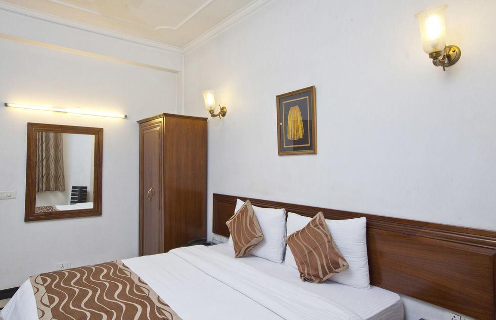 Fabhotel Lord Inn นิวเดลี ภายนอก รูปภาพ