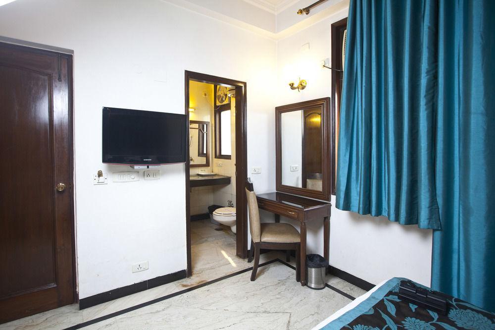 Fabhotel Lord Inn นิวเดลี ภายนอก รูปภาพ